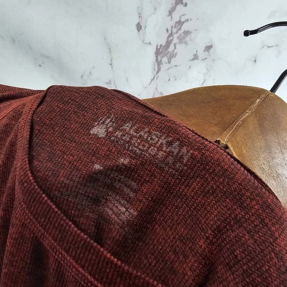 Duluth Alaskan Hardgear Shirt Mens Medium Dark Red Long Sleeve Tun Dry Tee - Picture 3 of 10